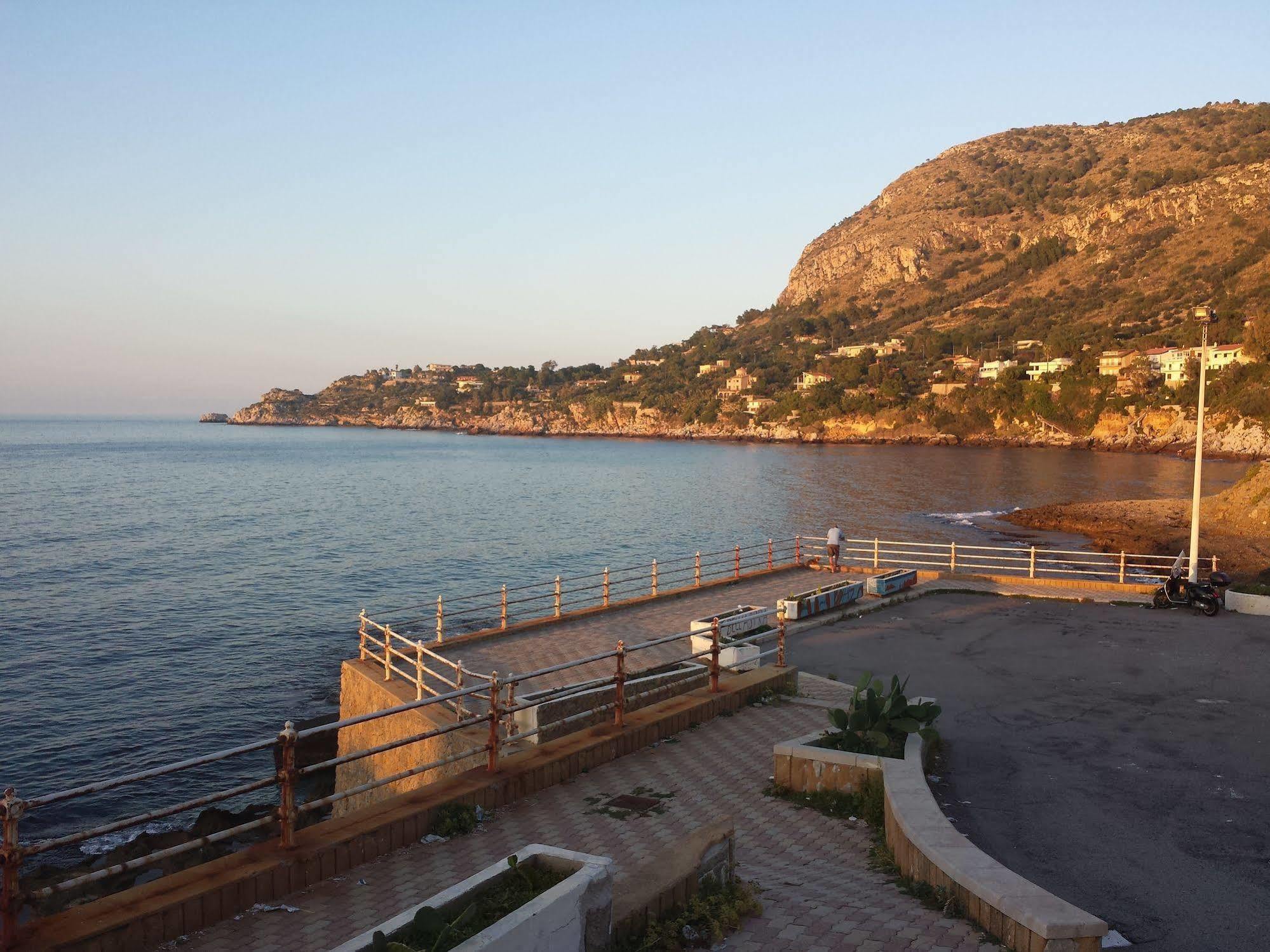 Bed And Breakfast Marina D'Aspra Bagheria Exterior foto